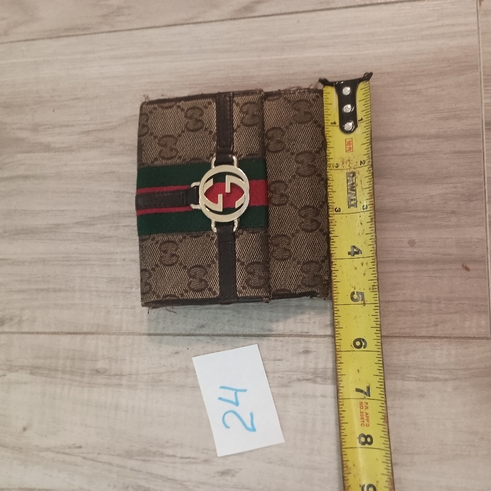 AUTHENTIC GUCCI INTERLOCKING G MONOGRAM LOGO SHER… - image 14